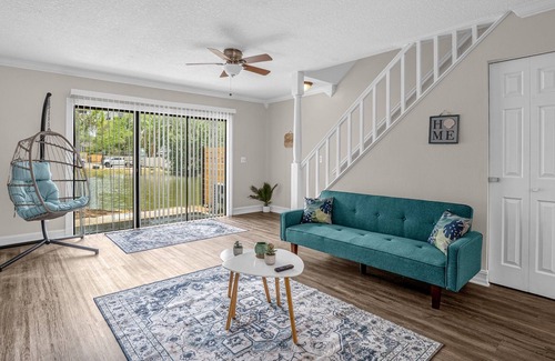 University House | 2BR|2BA Lagoon Vista| Luxury and Comfort |Gym Pool