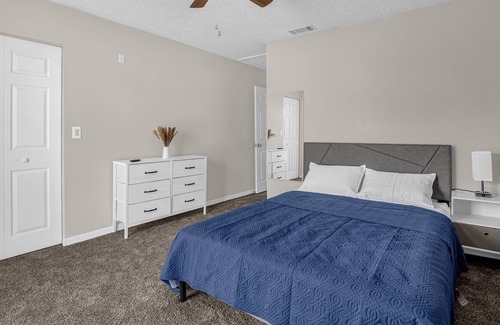 University House | 2BR|2BA Lagoon Vista| Luxury and Comfort |Gym Pool