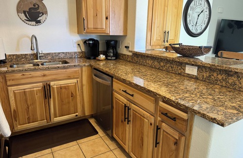 Mesquite Condo | 2BR + 2FB-End Unit with Mountain View -Ground Floor - No Stairs!