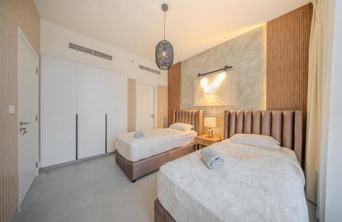 Sharjah Apartment | 2BR Aljada Apartment - 3 Washrooms - Sleeps 6 - Boulevard