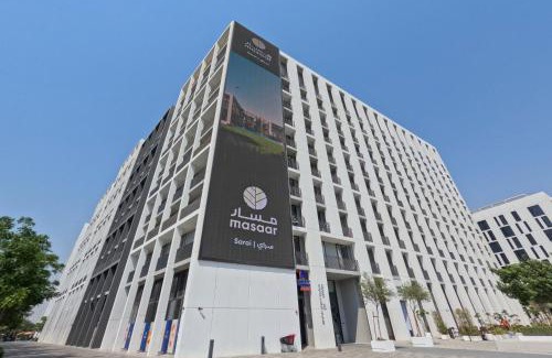 Sharjah Apartment | 2BR Aljada Apartment - 3 Washrooms - Sleeps 6 - Boulevard