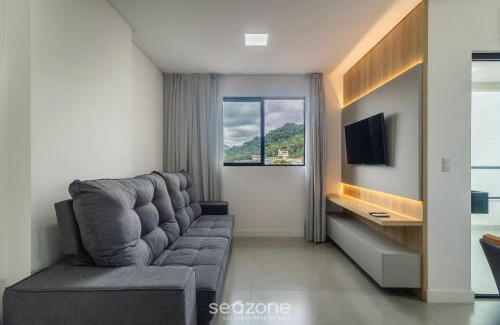 Morretes Apartment | 2BR Apt w/balcony near the sea MTS1503