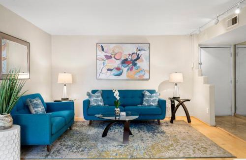 Cloisters House | 2BR Biltmore Bliss Condo with Heated Pool, Hot Tub and More