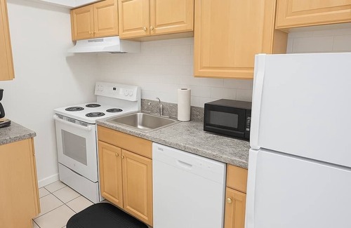 Evanston Apartment | 2BR Charm | Chill, Stay, Repeat