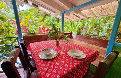 Puerto Viejo de Talamanca Cabin | 2BR Complete Cabin on Beach Punta UVA Family Fun Bunk Bed