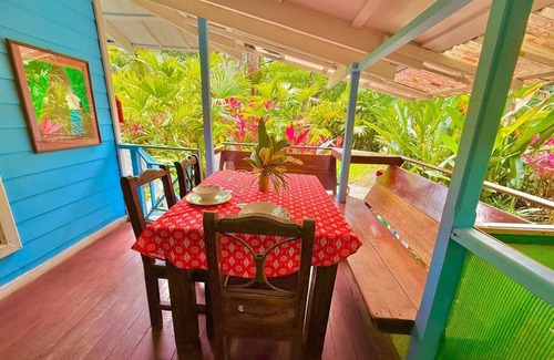 Puerto Viejo de Talamanca Cabin | 2BR Complete Cabin on Beach Punta UVA Family Fun Bunk Bed