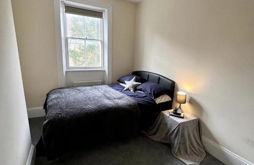 Abbey Road Apartment | 2BR Flat in Townhouse on Historic Abbey Road with Free Parking BEST LOCATION St John's Wood