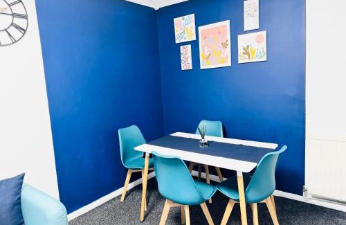 Aldborough House | 2BR*Free Parking*Off A12*Family*Contractors