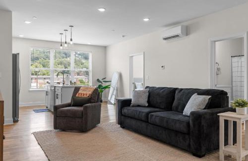 Chattanooga Apartment | 2BR Gem in Chattanooga Southside at the Poplin