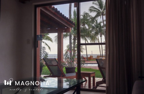 South Hotel Zone Villa | 2br handwritten Suite oceanfront in Puerto Vallarta, Los Tules Condominium.