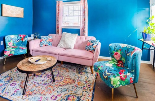Dayton Apartment | 2br House in Walnut Hills+Near UD+50inTV+Fully Equipped+Laundry+Sleeps 5 ppl