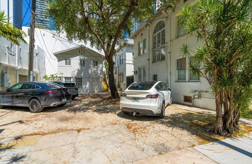 Edgewater Apartment | 2BR in Edgewater + Free Parking, 12min to Ocean #6