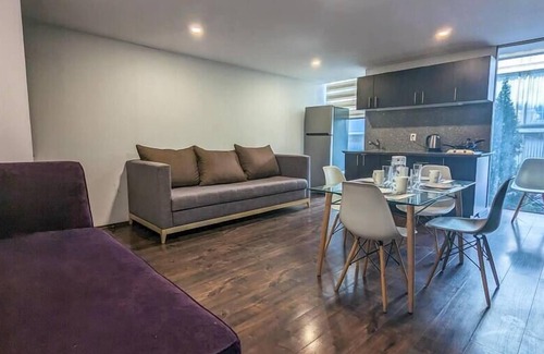 Los Morales Apartment | 2br Lockoff in Polanco Sleeps 6, walk everywhere