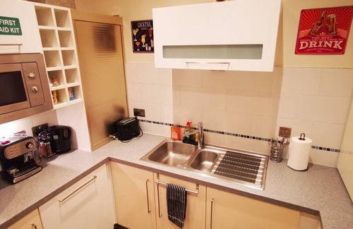 Ormeau Apartment | 2BR Modern Luxury Loft Apartment