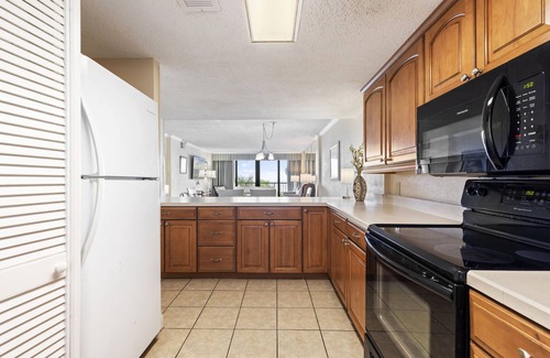 Myrtle Beach Condo | 2BR Ocean View Condo w Private Balcony