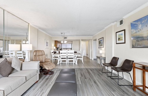 Myrtle Beach Condo | 2BR Ocean View Condo w Private Balcony