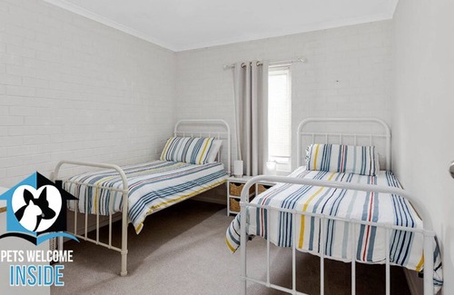 Middleton Cottage | 2BR Self-Contained Cottage Close to Middleton Beach(Cottage)