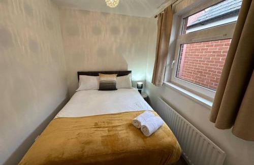 Ormeau House | 2br Stylish Ormeau Road House