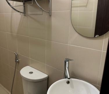 Kapitolyo Apartment | 2BR Top Floor spacious unit in Mandaluyong