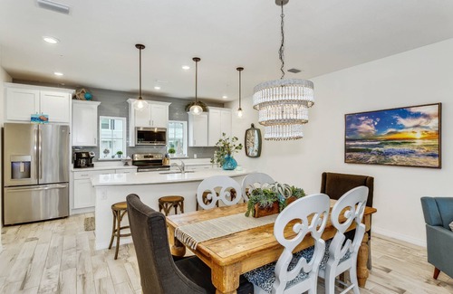 Ono Island House | 2BR Townhome | 6 Bikes Included | Private Beach Club w/Tiki Bar |Pools |Hot Tub |Golf | Dogs OK