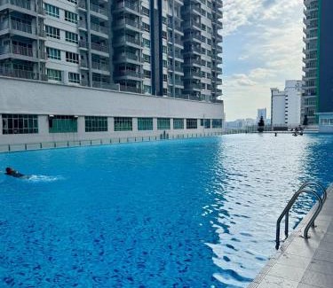 Salak South Apartment | 2BR unit in Razak City Residence by Lisa Homestay