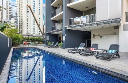 Brisbane Central Business District Apartment | 2BR unit with City& River views with free Parking!