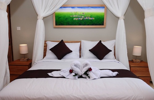 Batuan Villa | 2BR Valley View with Private Pool at Letung Villa