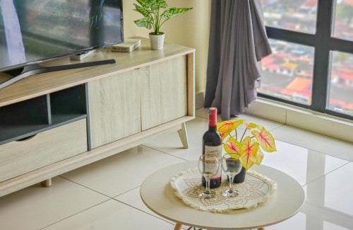Central District Apartment | 2BR WIFI, Mid Valley, Mosaic Southkey, 5-7 pax, 7 mins to CIQ