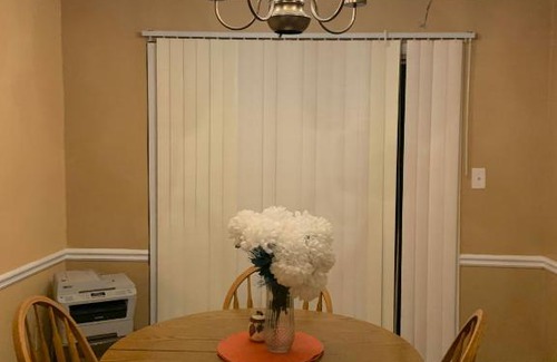Stone Mountain House | 2BRCozyStone Mountain Villa -Mins to Historic Stm Park