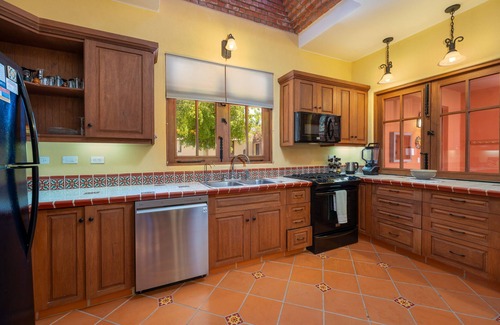 Nopolo House | 2BRs Home/Agua viva area near tennis courts