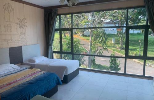 Alor Gajah House | 2D Fantastic Villa Best HomeStay