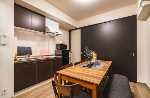 Namba Apartment | 2DK 50max 7 people3 semidouble beds 1 single - IKIDANE Residential Hotel SHIMANOUCHI/Osaka Ōsaka