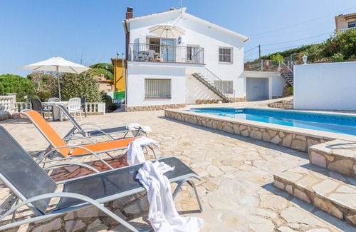 Vidreres Villa | 2MARI01 - House with 6 bedrooms and private pool located in a quiet area
