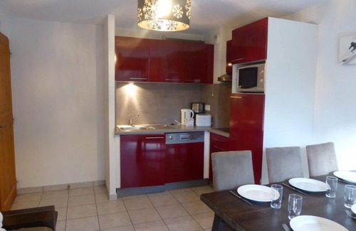 Saint-Gervais-les-Bains Apartment | 2nd floor, swimming pool, balcony, parking, tv, ski locker, 42m², Saint Gervais