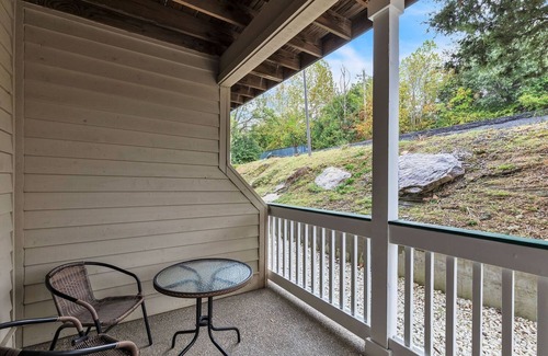 Nashville Condo | 2nd Floor Back Side Suite - 206 by Grand Wood Suites