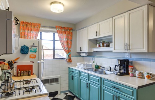 Mount Healthy Apartment | 2nd-Floor Cincinnati Apartment 15 Mins to Downtown