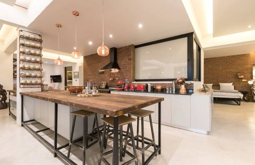 Downtown Johannesburg Apartment | 2nd Floor Fox Street Studios