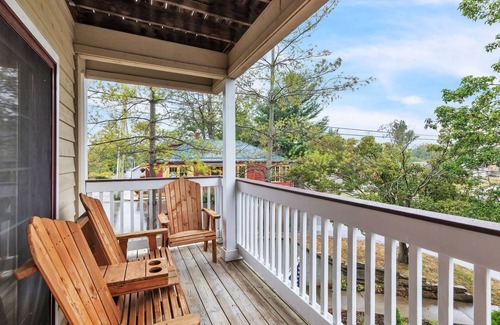 Nashville Condo | 2nd Floor Front Side Signature Suite - 201 by Grand Wood Suites