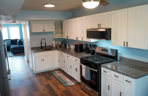 Geneva-on-the-Lake Condo | 2nd Floor Lakeview 2-Bedroom Condo in Geneva U3