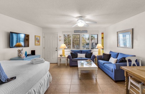 Seagrove Beach Condo | 2nd Floor Studio for 4: Pool + 300 Yards to the Beach