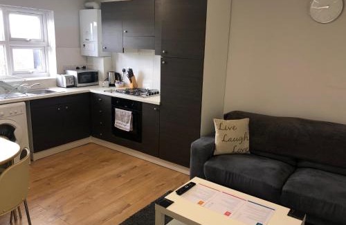 Loughborough Apartment | 2nd Floor Town Centre Apt with FREE Parking