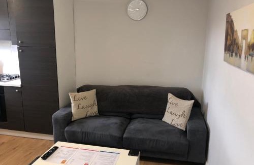 Loughborough Apartment | 2nd Floor Town Centre Apt with FREE Parking
