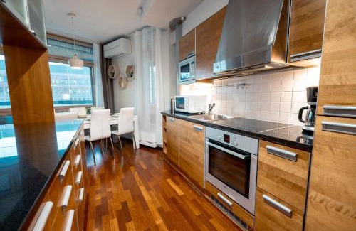 Kamppi Apartment | 2ndhomes Luxurious Kamppi Center 2BR Apartment with Sauna & Balcony