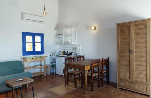 Katsarou Apartment | 2P studio