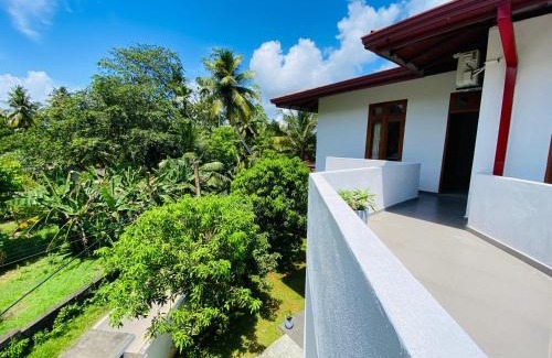 Habaraduwa Apartment | 2V Villa, In Habaraduwa City, Near Unawatuna and Thalpe beach, Koggala Airport and Lagoon, Galle Dutch Fort,