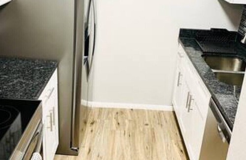 University House | 2x2 Condo minutes from USF, Advent Health, Busch Gardens, Adventure Island,Golf!