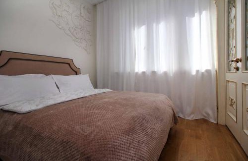 Almaty Apartment | 3-комнатная в ЖК Вавилон с видом на горы 8 спальных мест
