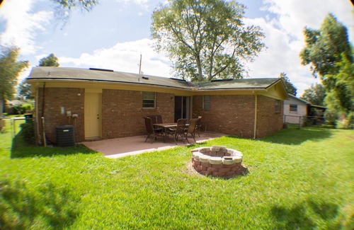 Southpoint House | 3/2 Beautiful Single Family"BrightHouse"I- 4U