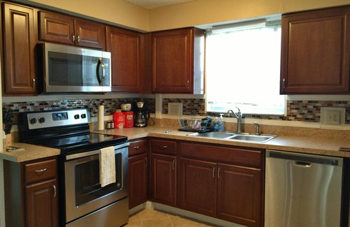 Westside House | 3/2 Beautiful Single Family"BrightHouse" III- 4U