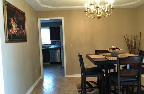 Westside House | 3/2 Beautiful Single Family"BrightHouse" III- 4U